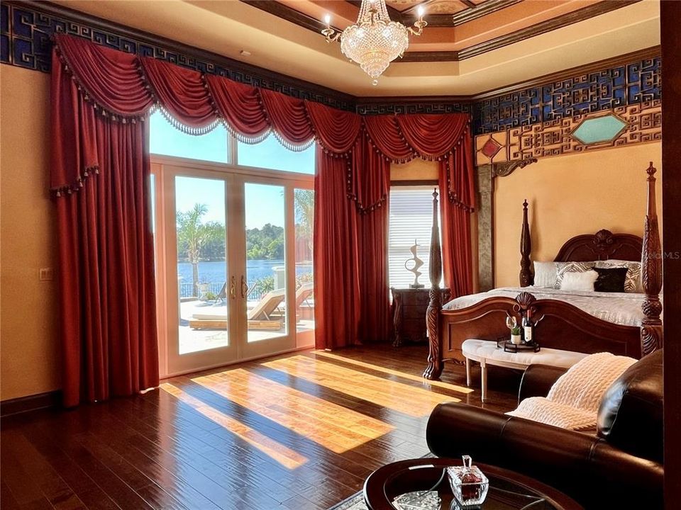 For Sale: $1,650,000 (5 beds, 6 baths, 5631 Square Feet)