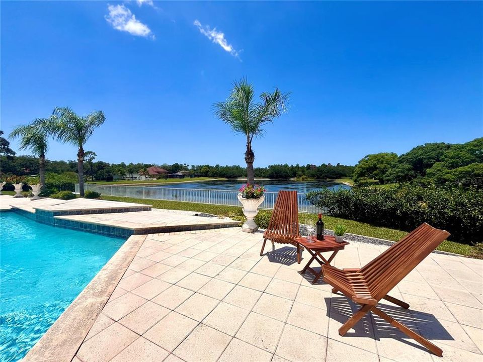 For Sale: $1,650,000 (5 beds, 6 baths, 5631 Square Feet)