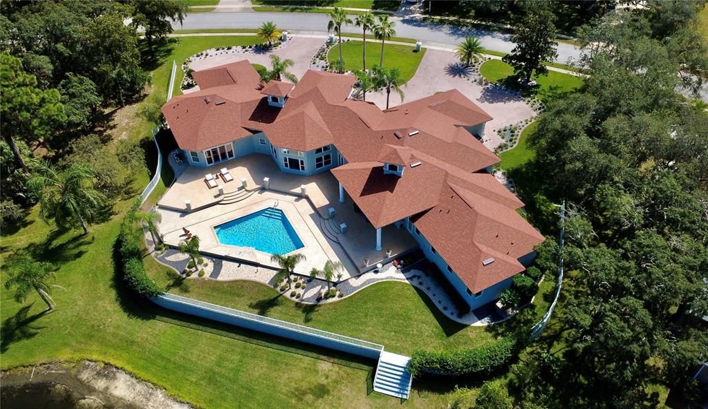 For Sale: $1,650,000 (5 beds, 6 baths, 5631 Square Feet)