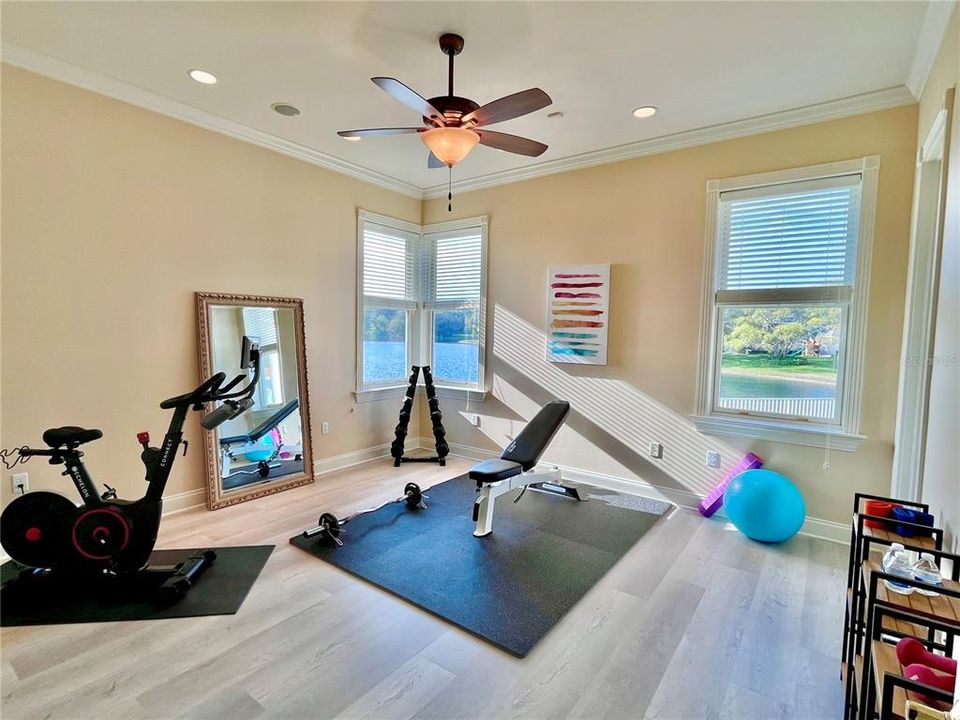 For Sale: $1,650,000 (5 beds, 6 baths, 5631 Square Feet)