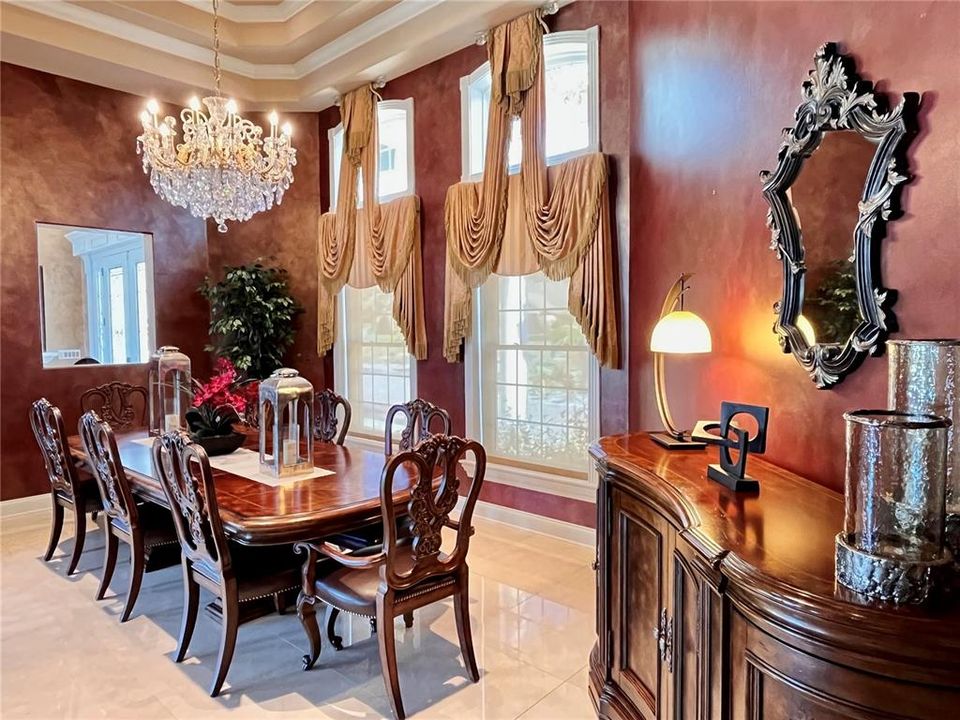 For Sale: $1,650,000 (5 beds, 6 baths, 5631 Square Feet)