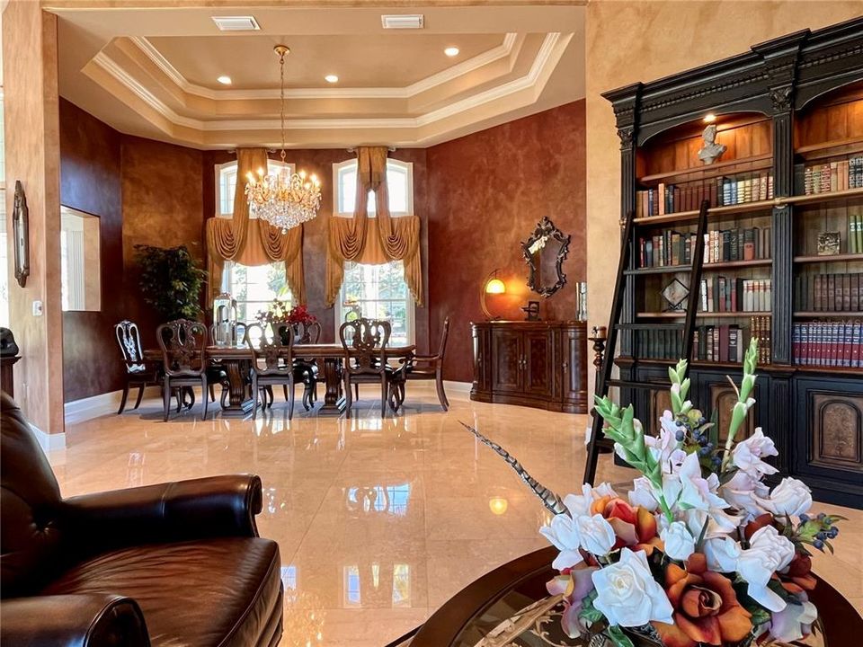 For Sale: $1,650,000 (5 beds, 6 baths, 5631 Square Feet)