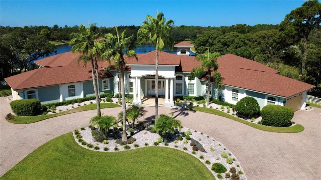 For Sale: $1,650,000 (5 beds, 6 baths, 5631 Square Feet)