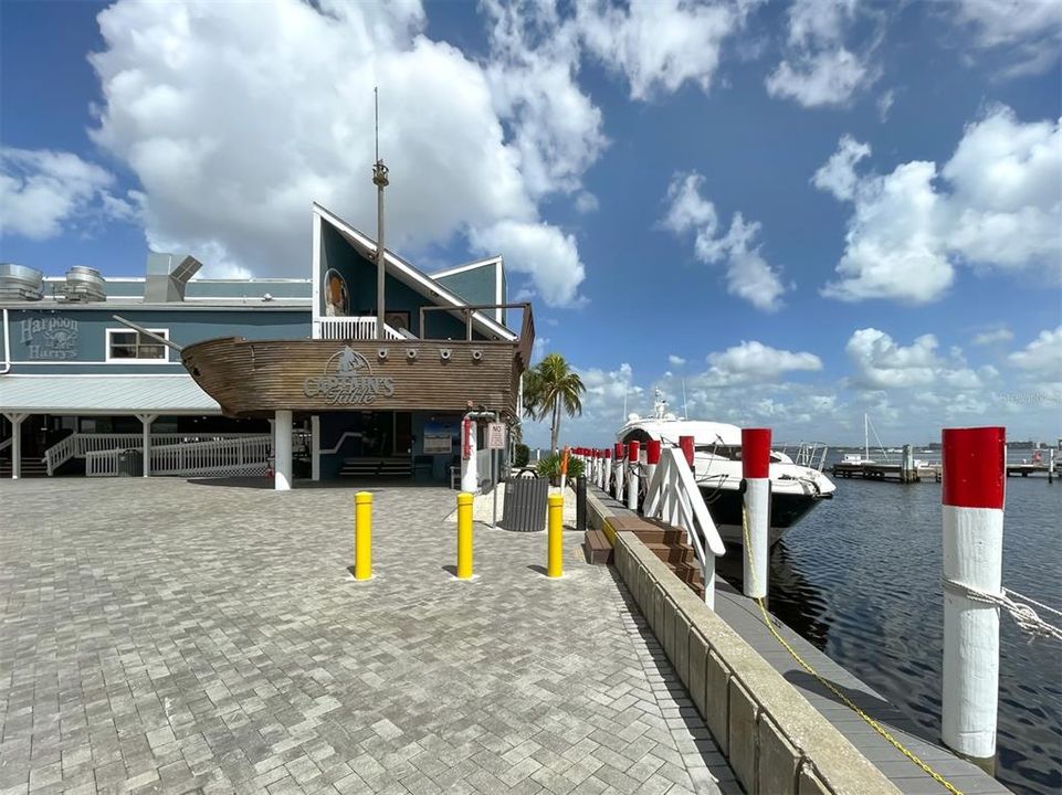 出租: $2,500 (2 贝兹, 2 浴室, 1041 平方英尺)