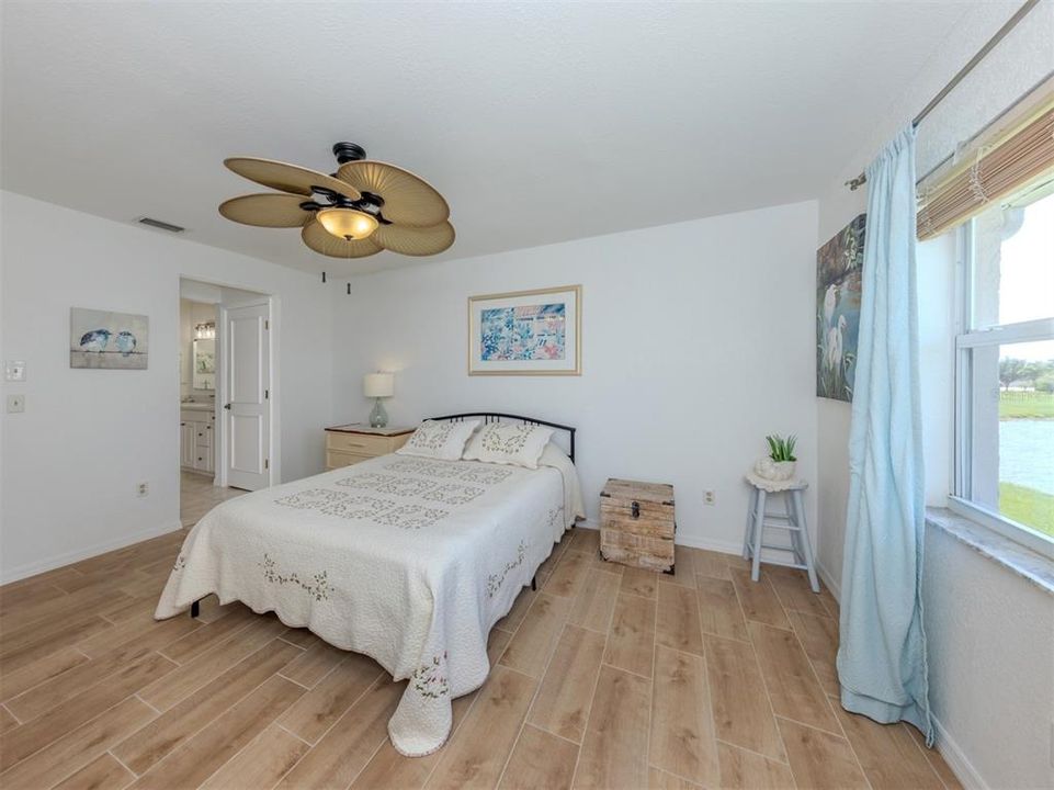 出租: $2,500 (2 贝兹, 2 浴室, 1041 平方英尺)