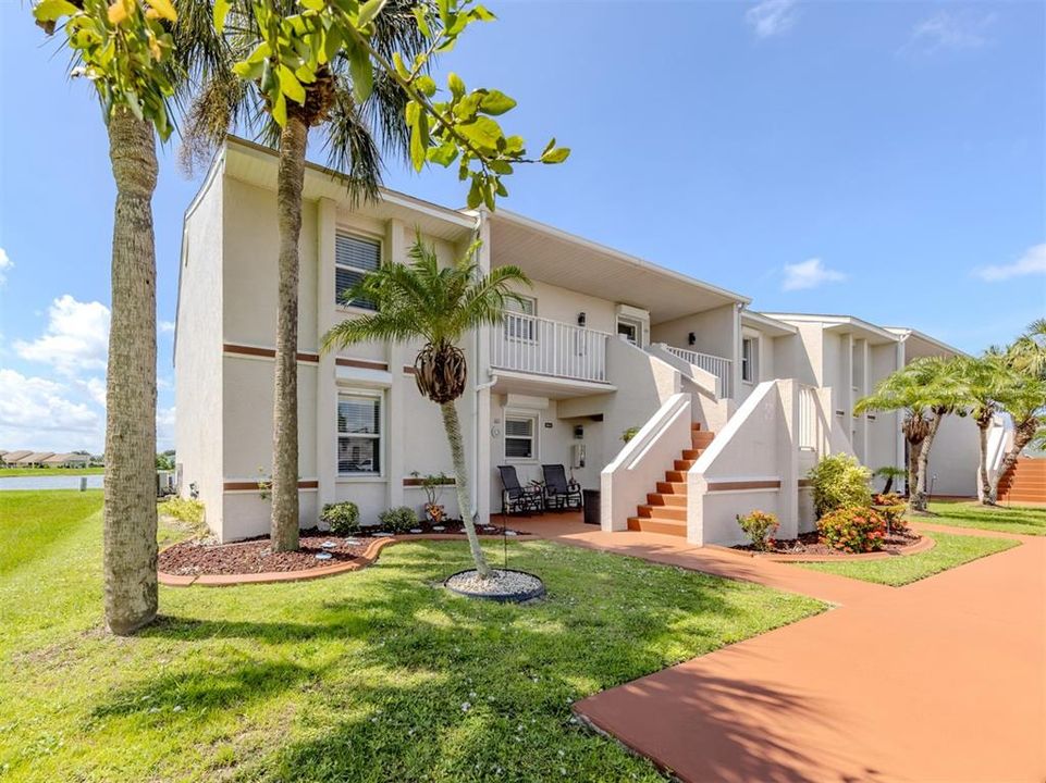 出租: $2,500 (2 贝兹, 2 浴室, 1041 平方英尺)