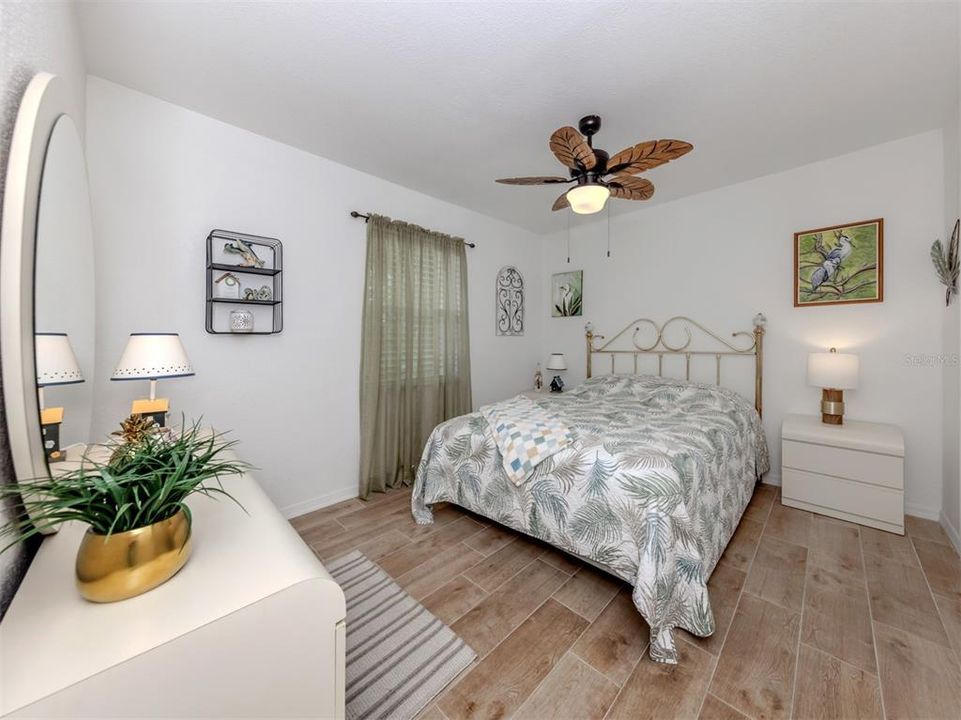 出租: $2,500 (2 贝兹, 2 浴室, 1041 平方英尺)