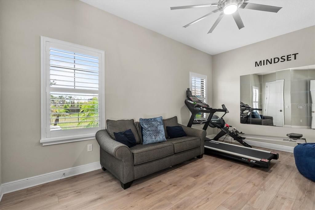 На продажу: $1,100,000 (5 спален, 4 ванн, 4210 Квадратных фут)