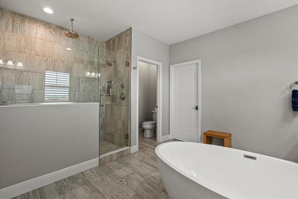 На продажу: $1,100,000 (5 спален, 4 ванн, 4210 Квадратных фут)