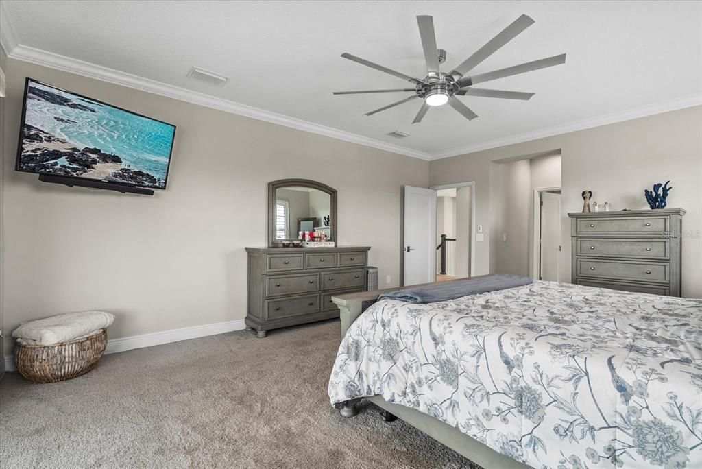 На продажу: $1,100,000 (5 спален, 4 ванн, 4210 Квадратных фут)