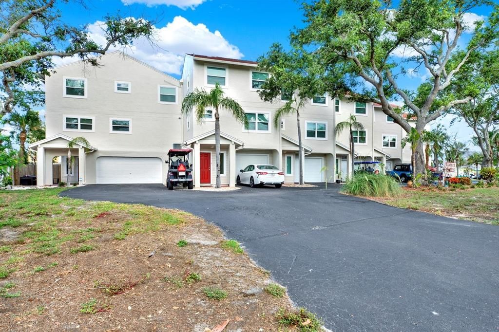 待售: $4,485,000 (14 贝兹, 14 浴室, 8575 平方英尺)