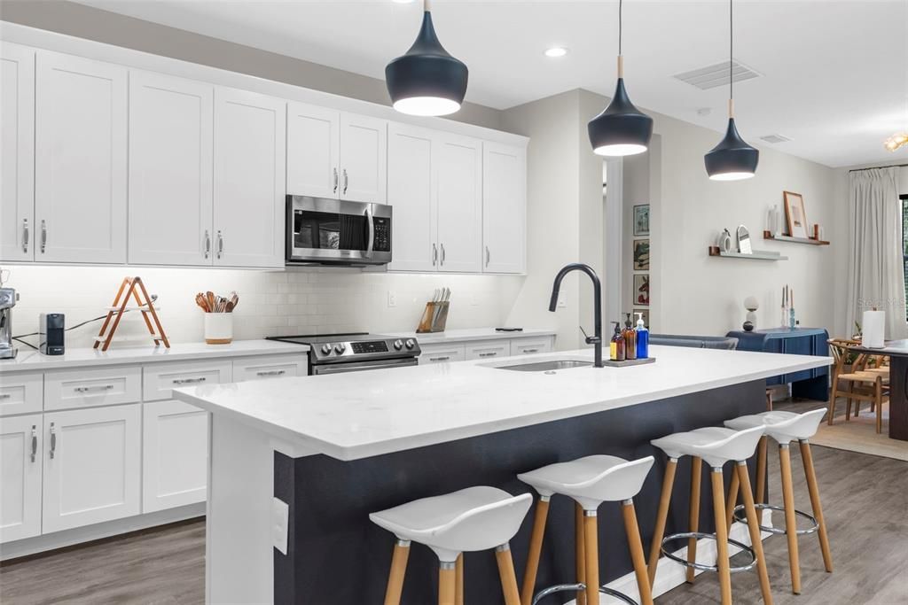 For Sale: $449,900 (4 beds, 2 baths, 2100 Square Feet)