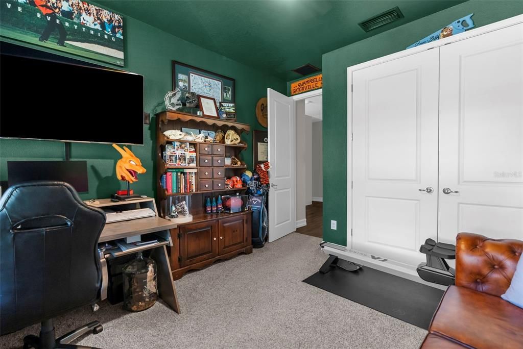 For Sale: $449,900 (4 beds, 2 baths, 2100 Square Feet)