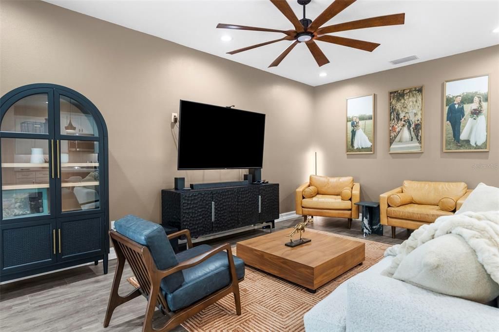 For Sale: $449,900 (4 beds, 2 baths, 2100 Square Feet)