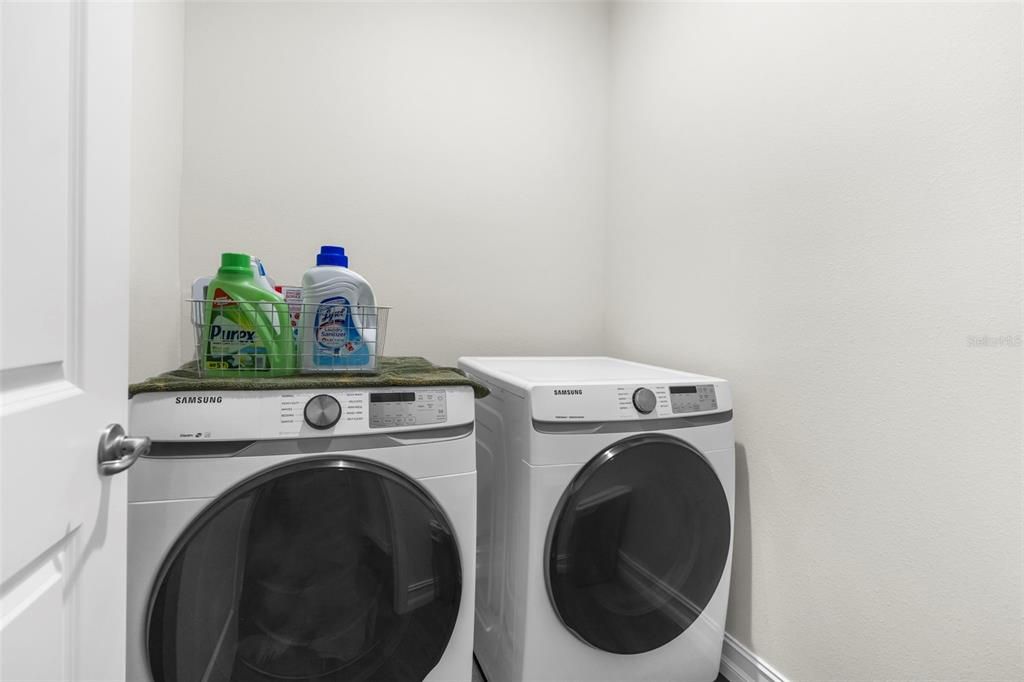 For Sale: $449,900 (4 beds, 2 baths, 2100 Square Feet)