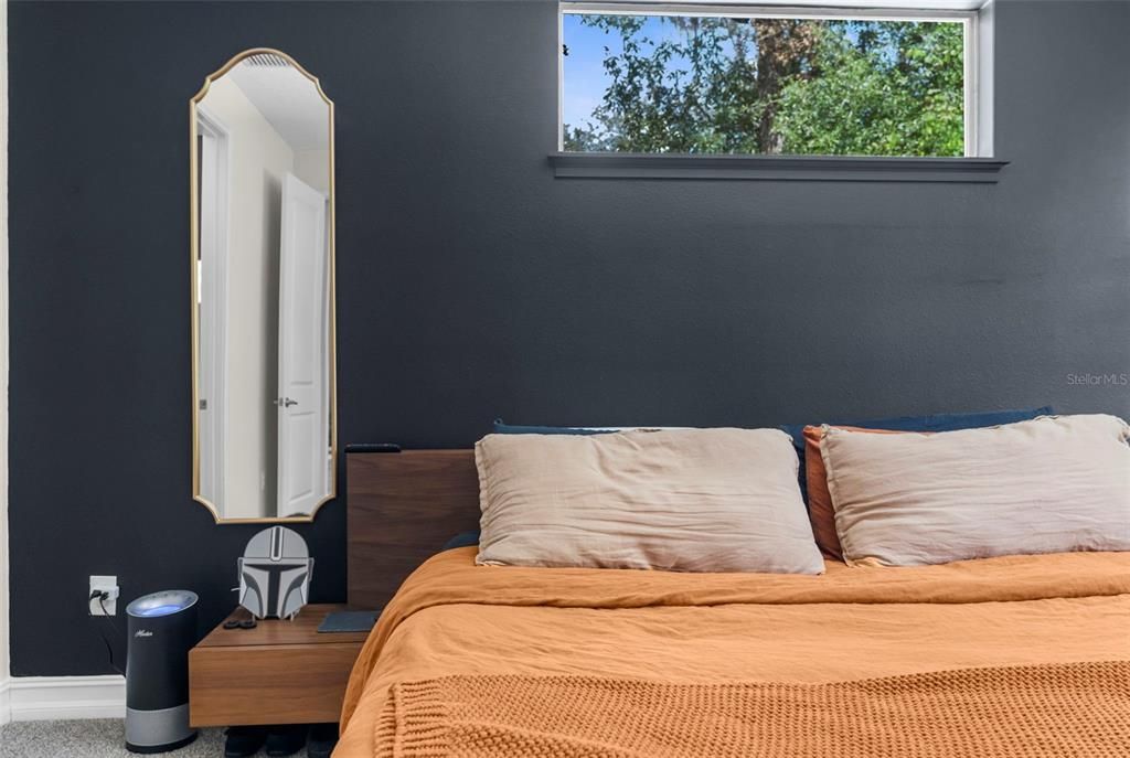 For Sale: $449,900 (4 beds, 2 baths, 2100 Square Feet)