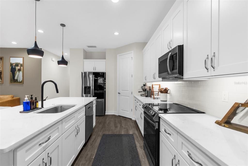 For Sale: $449,900 (4 beds, 2 baths, 2100 Square Feet)