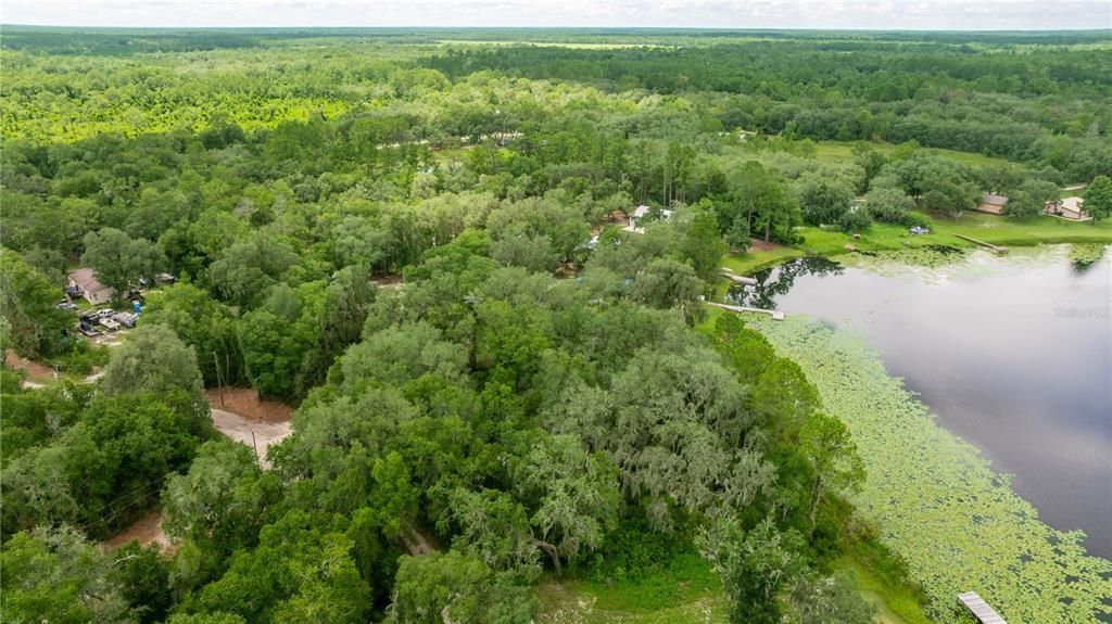 На продажу: $27,500 (0.24 acres)