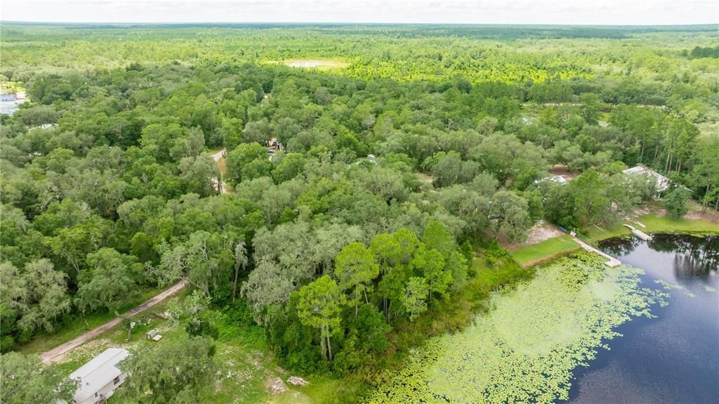 На продажу: $27,500 (0.24 acres)