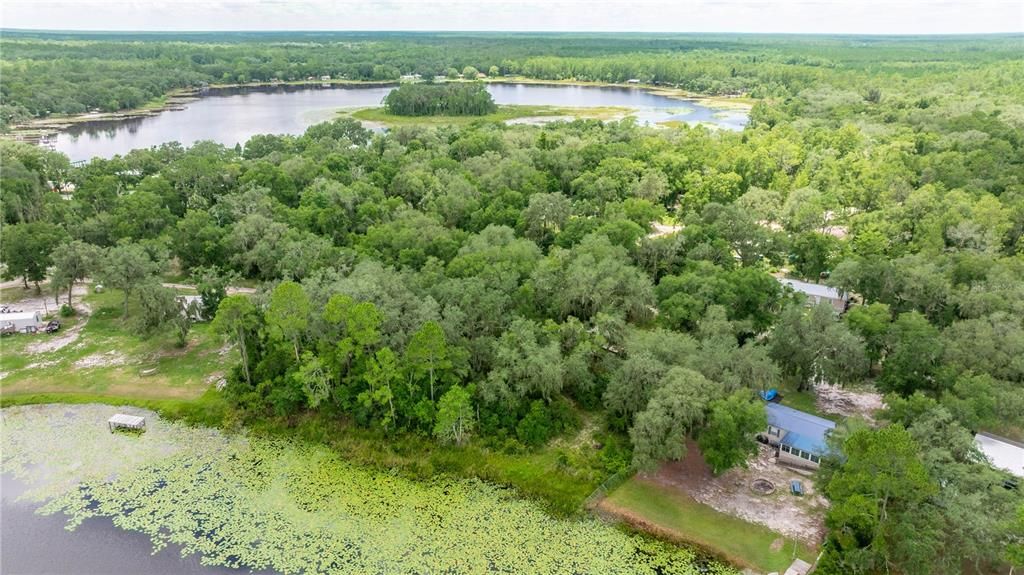 На продажу: $27,500 (0.24 acres)