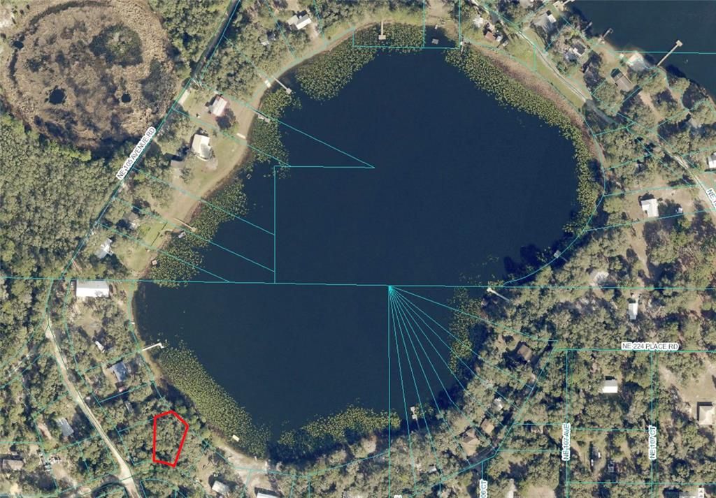 На продажу: $27,500 (0.24 acres)