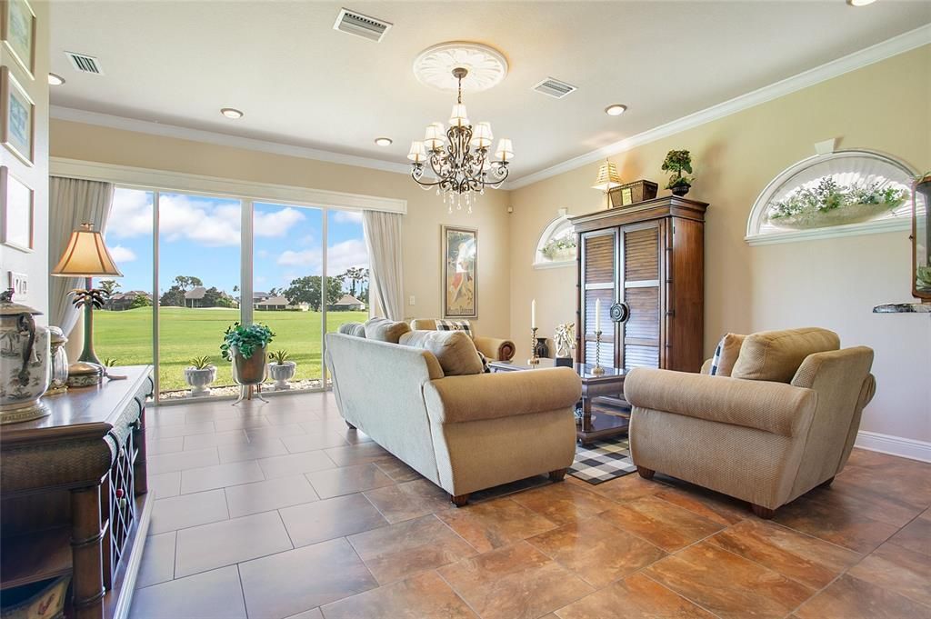 En Venta: $520,000 (3 camas, 3 baños, 2847 Pies cuadrados)