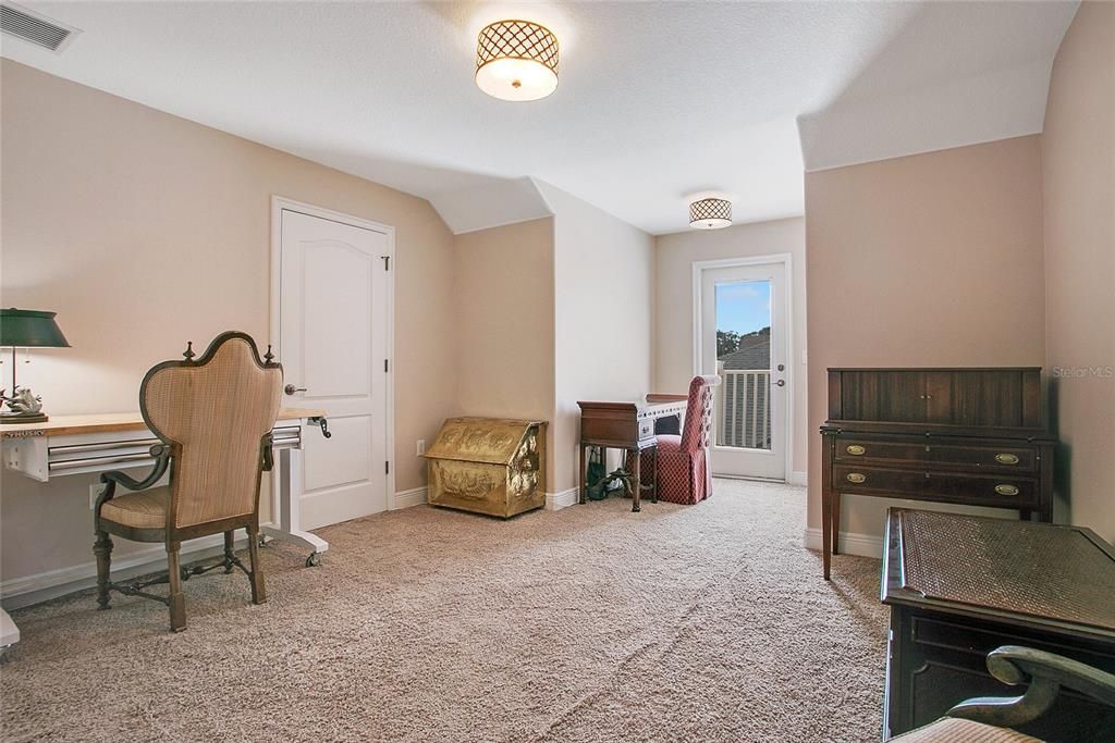 En Venta: $520,000 (3 camas, 3 baños, 2847 Pies cuadrados)