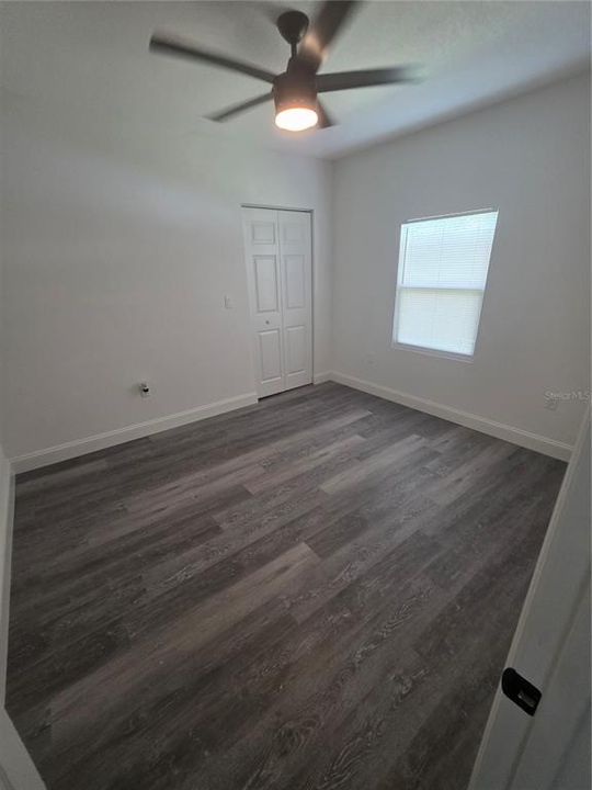 Под контрактом: $230,900 (3 спален, 2 ванн, 1018 Квадратных фут)