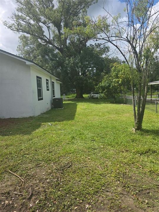 Под контрактом: $230,900 (3 спален, 2 ванн, 1018 Квадратных фут)