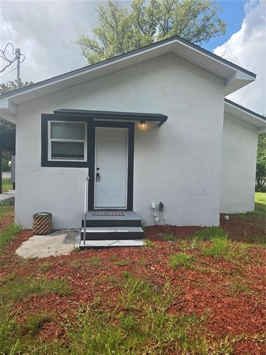 Под контрактом: $230,900 (3 спален, 2 ванн, 1018 Квадратных фут)