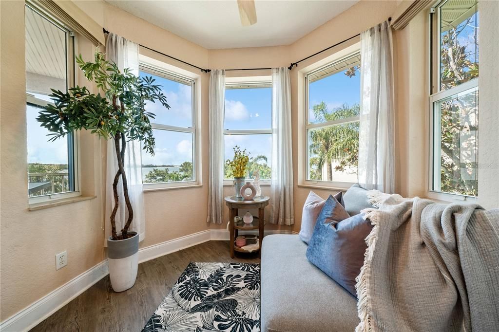 For Sale: $2,198,500 (5 beds, 3 baths, 4092 Square Feet)