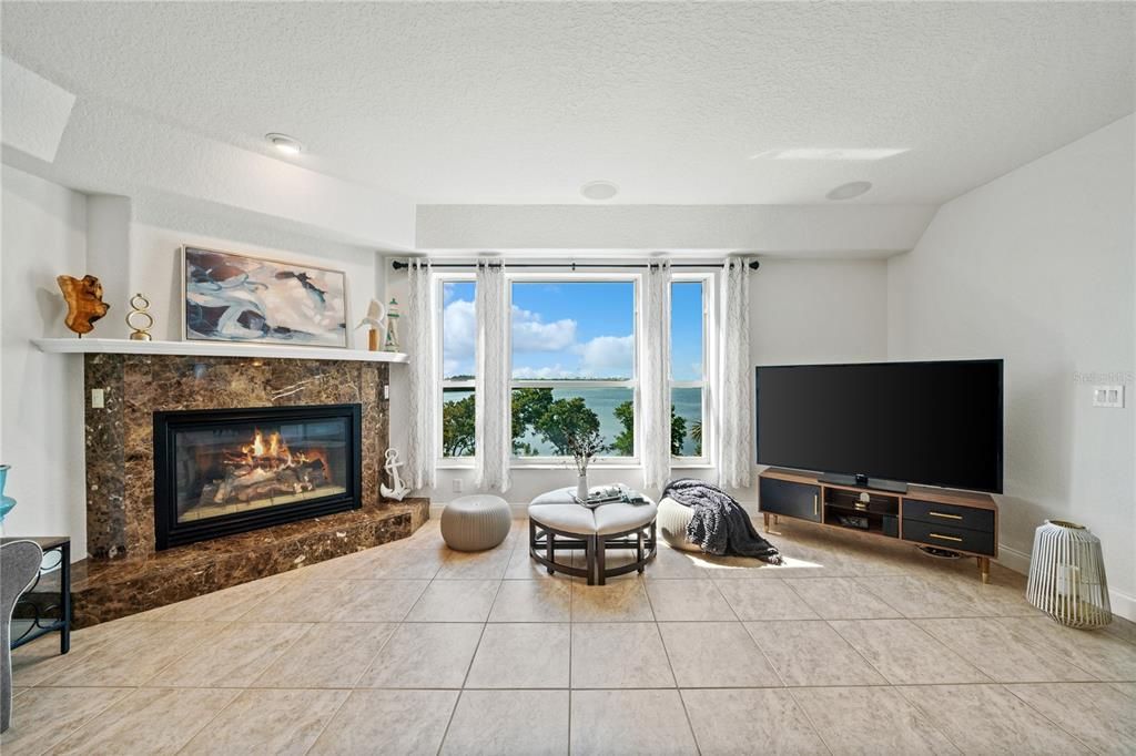 For Sale: $2,198,500 (5 beds, 3 baths, 4092 Square Feet)