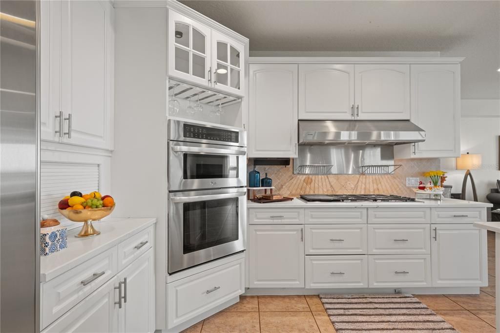 For Sale: $2,198,500 (5 beds, 3 baths, 4092 Square Feet)