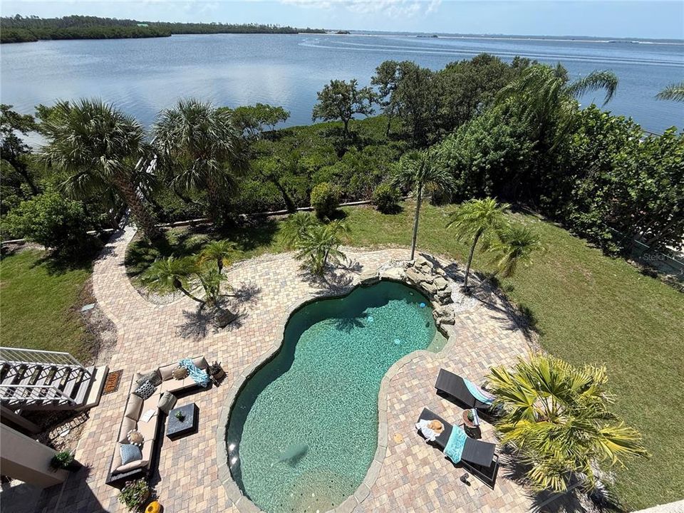 For Sale: $2,198,500 (5 beds, 3 baths, 4092 Square Feet)