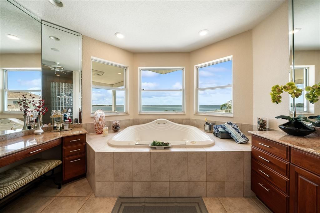 For Sale: $2,198,500 (5 beds, 3 baths, 4092 Square Feet)