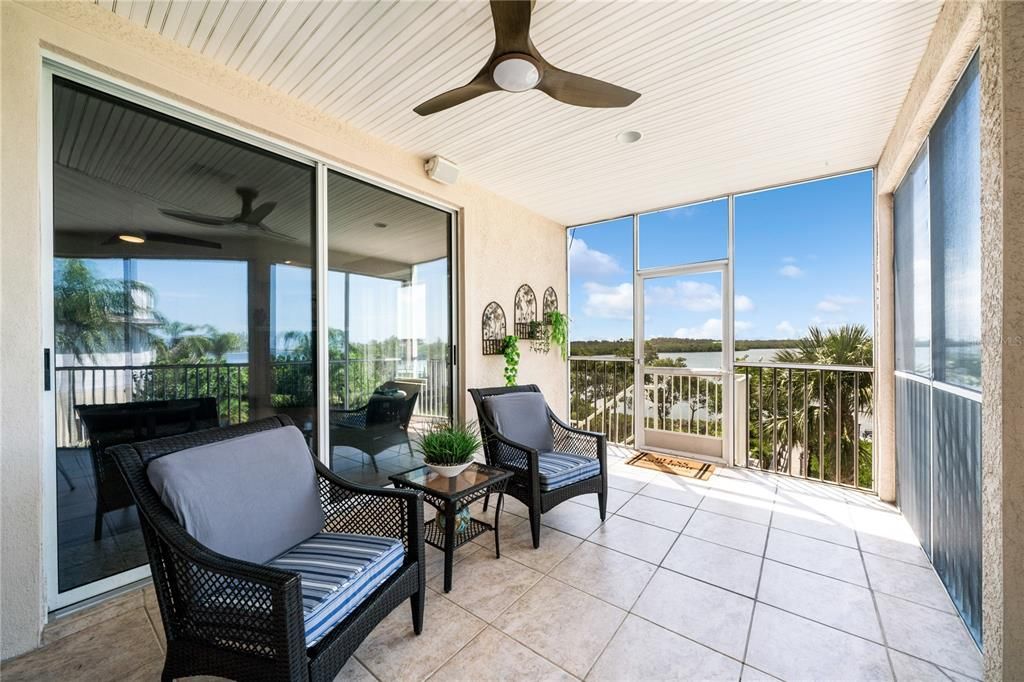 For Sale: $2,198,500 (5 beds, 3 baths, 4092 Square Feet)