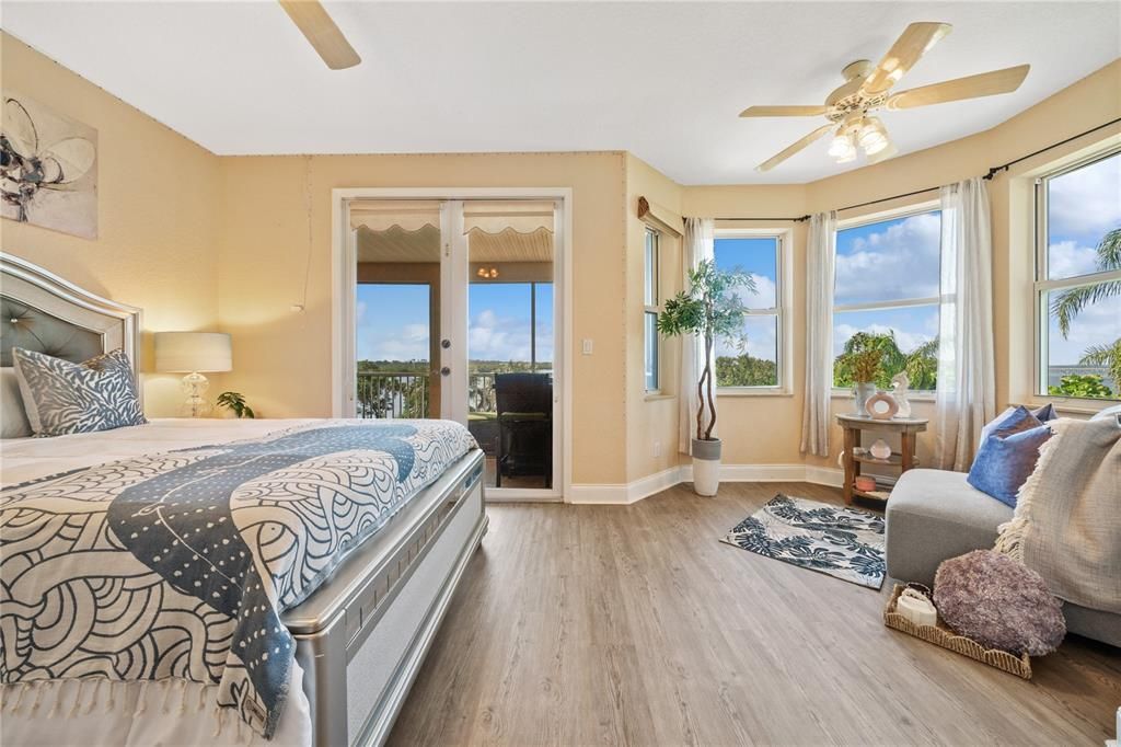 For Sale: $2,198,500 (5 beds, 3 baths, 4092 Square Feet)