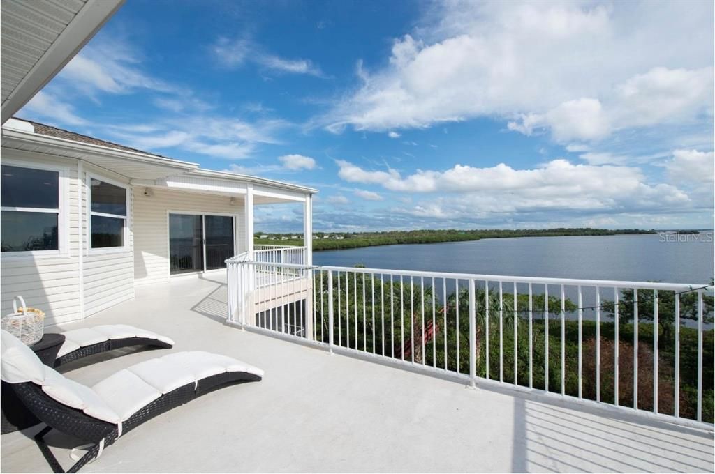 For Sale: $2,198,500 (5 beds, 3 baths, 4092 Square Feet)