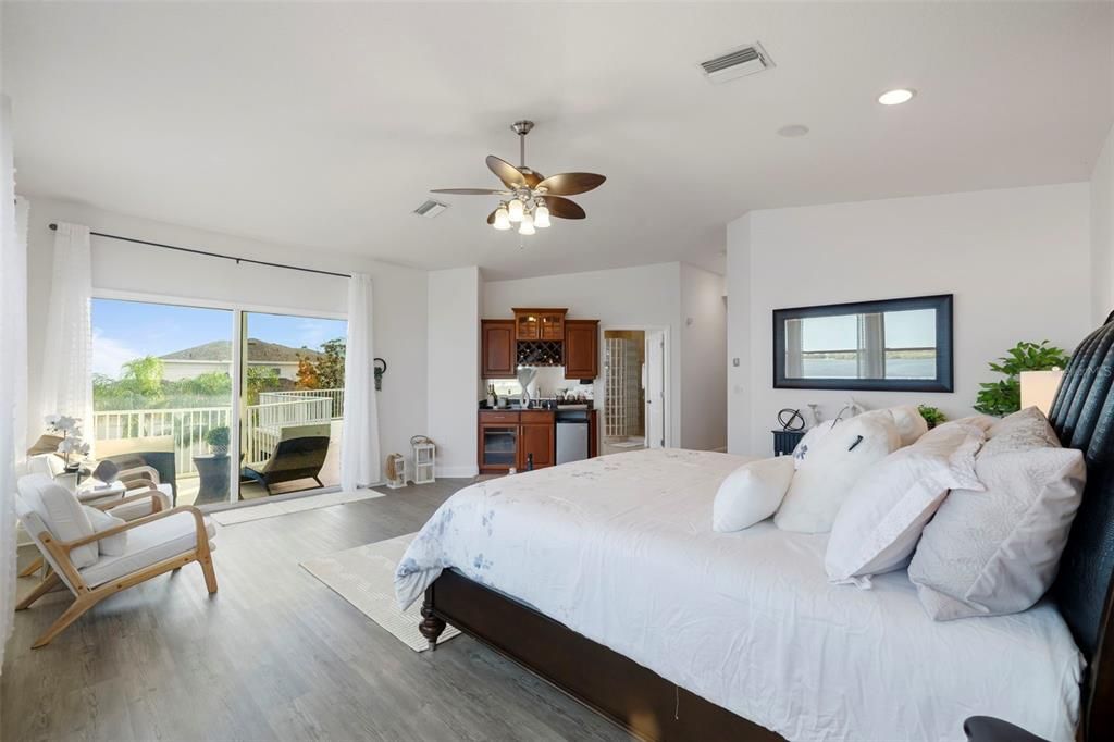 For Sale: $2,198,500 (5 beds, 3 baths, 4092 Square Feet)