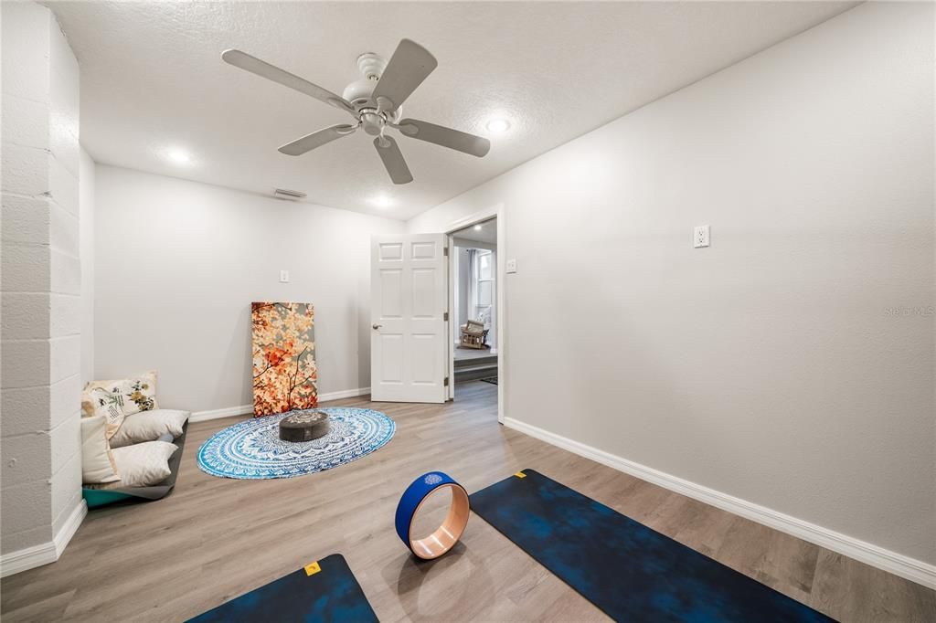 For Sale: $2,198,500 (5 beds, 3 baths, 4092 Square Feet)