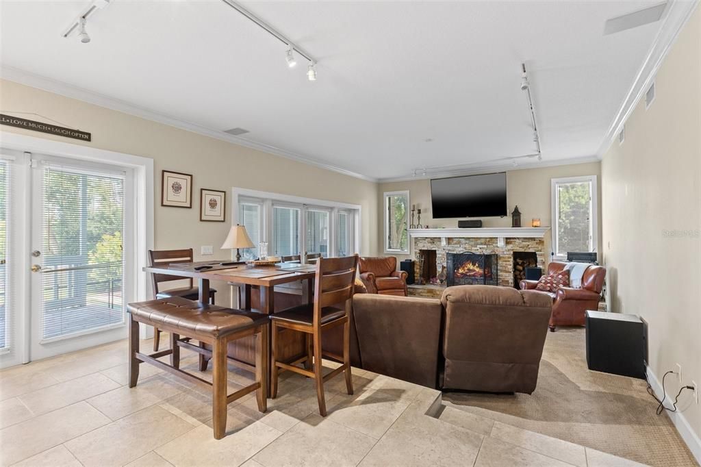 待售: $1,689,000 (6 贝兹, 5 浴室, 5708 平方英尺)