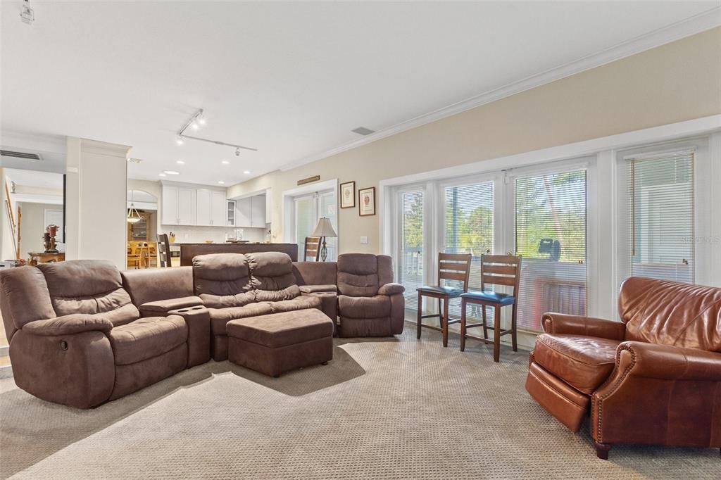 待售: $1,689,000 (6 贝兹, 5 浴室, 5708 平方英尺)