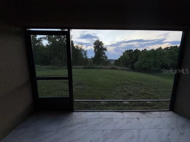 Под контрактом: $220,000 (3 спален, 2 ванн, 1331 Квадратных фут)