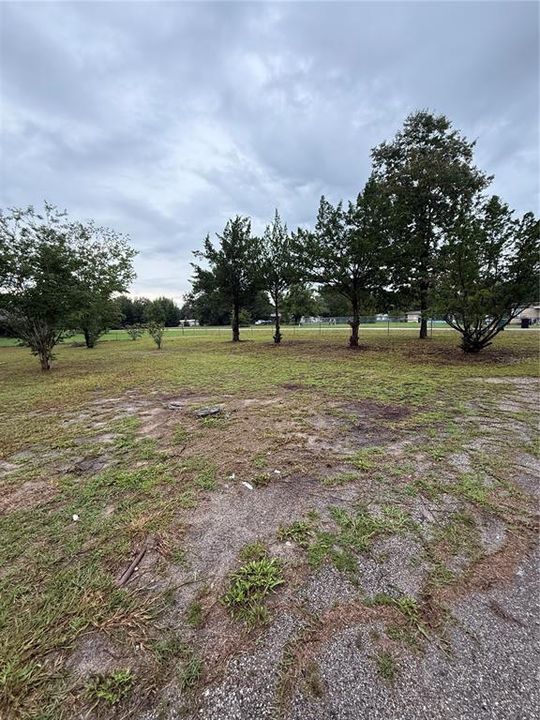 合同活跃: $185,000 (5 贝兹, 2 浴室, 1802 平方英尺)