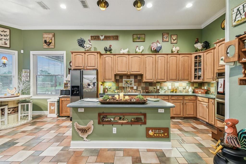 待售: $2,350,000 (6 贝兹, 4 浴室, 6032 平方英尺)