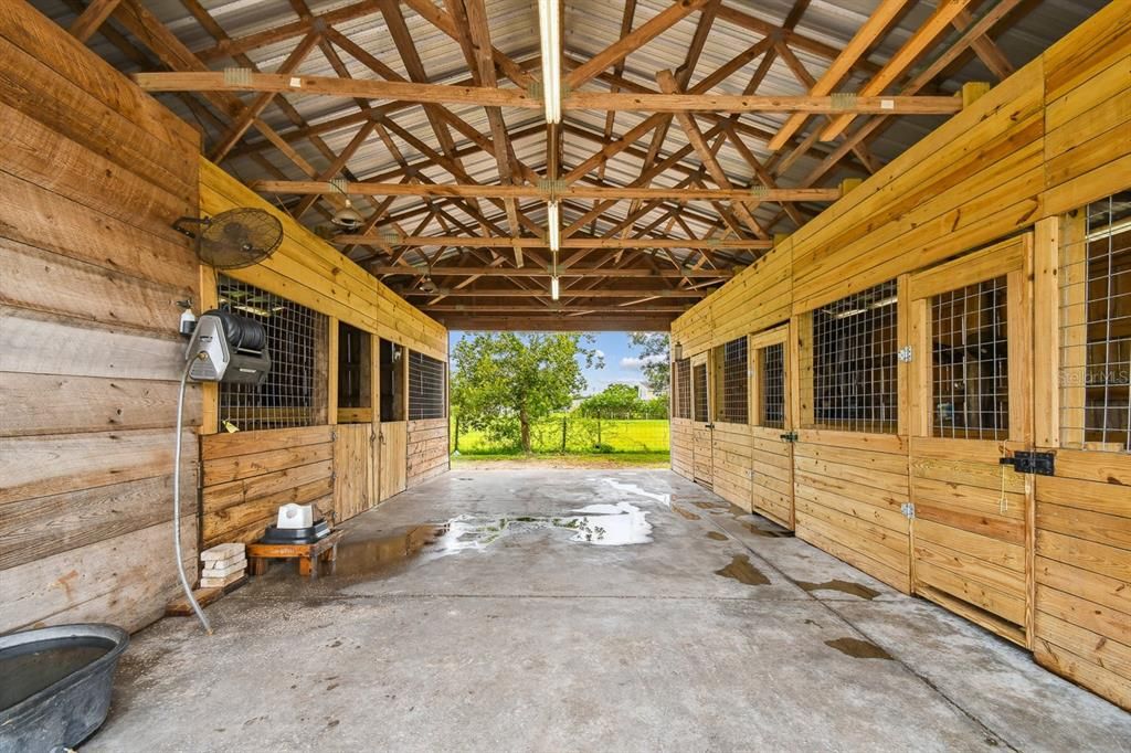 待售: $2,350,000 (6 贝兹, 4 浴室, 6032 平方英尺)