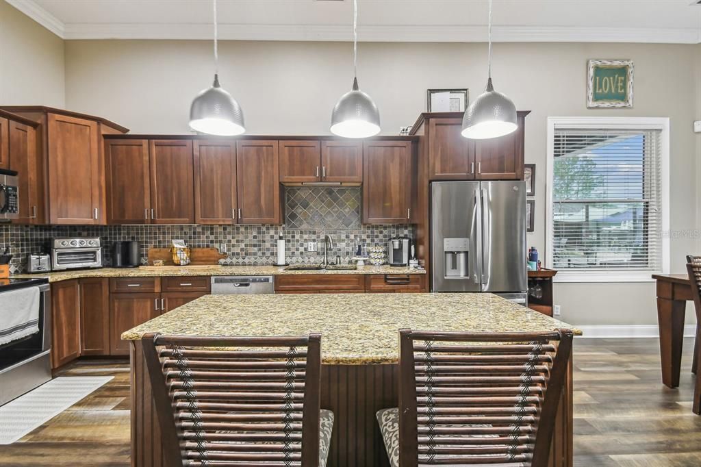 待售: $2,350,000 (6 贝兹, 4 浴室, 6032 平方英尺)