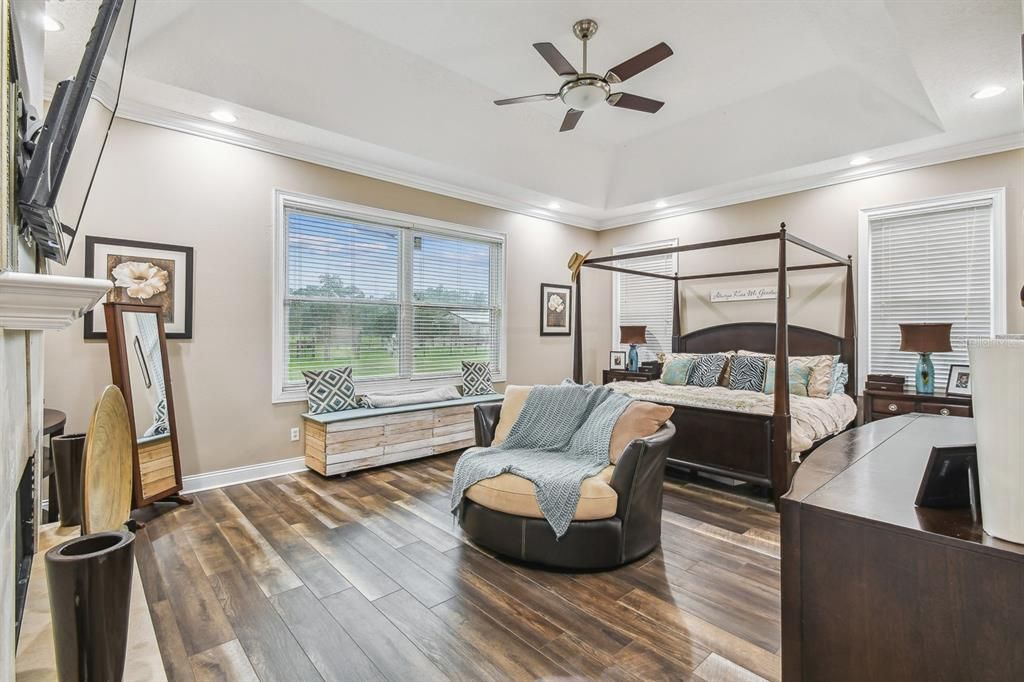 待售: $2,350,000 (6 贝兹, 4 浴室, 6032 平方英尺)