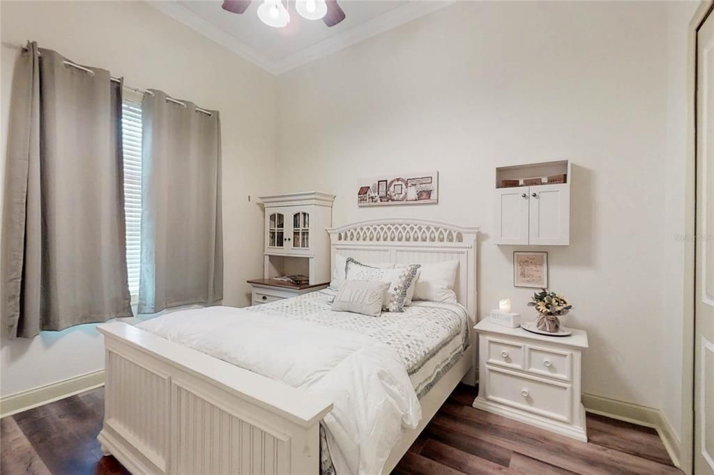 待售: $2,350,000 (6 贝兹, 4 浴室, 6032 平方英尺)