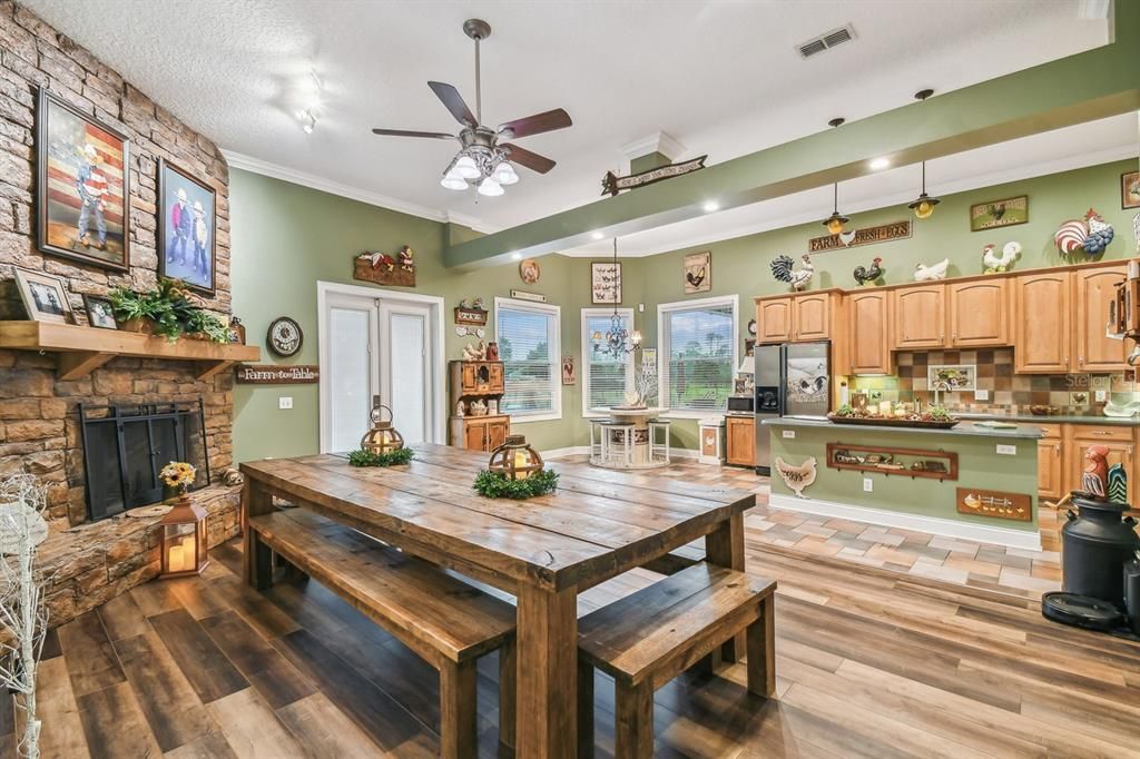 待售: $2,350,000 (6 贝兹, 4 浴室, 6032 平方英尺)